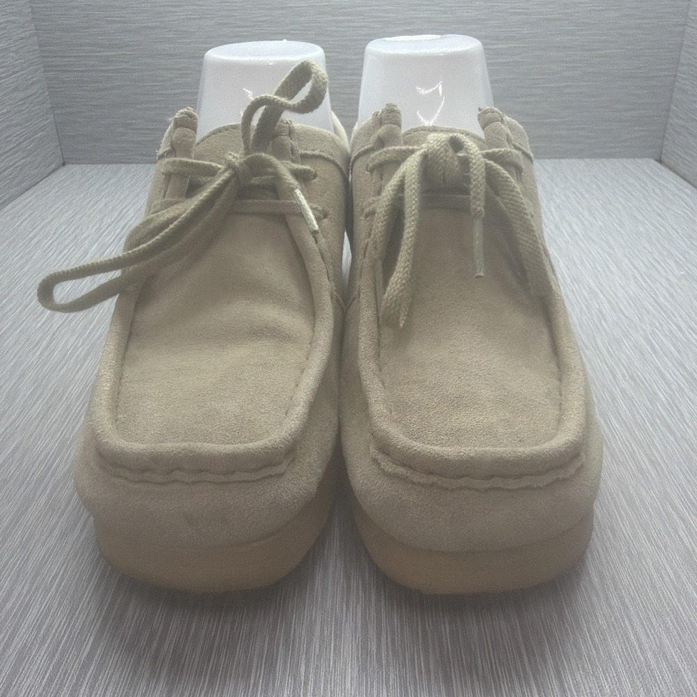 Clarks Wallabee Shoes Womens 7.5 Beige Suede Moc Toe Comfort Casual Shoes
